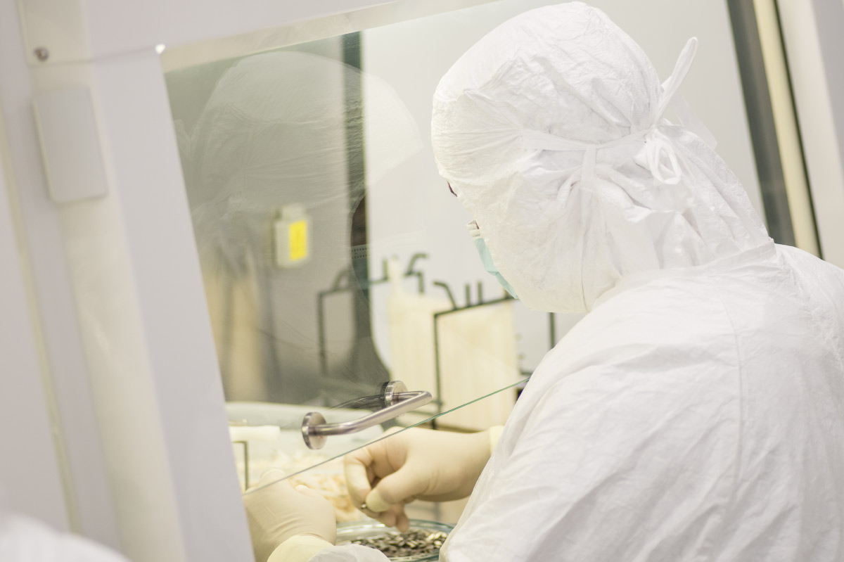 control-de-calidad-implantes sistema de cajas para cirugías de implantes dentales