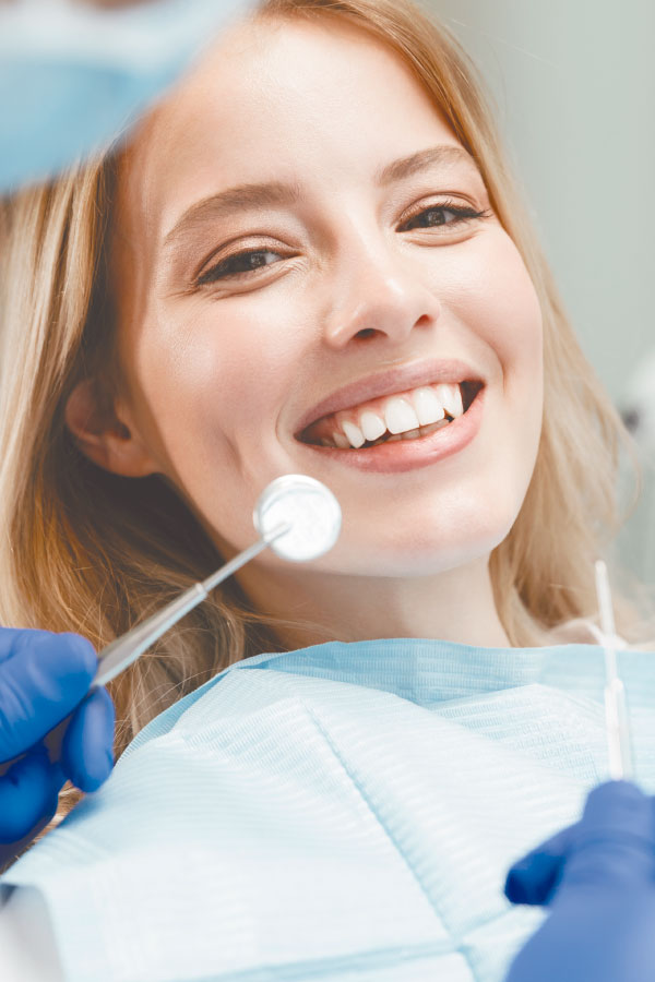 tratamiento-paciente-implantes-dentales